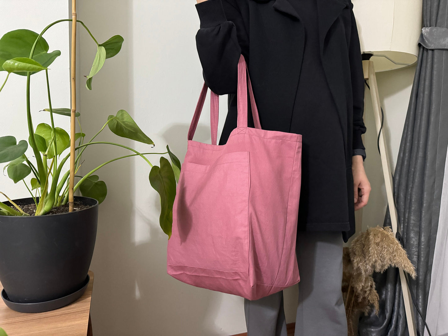 Large Canvas Tote Bag with Pockets: Easy Sewing Pattern (PDF)