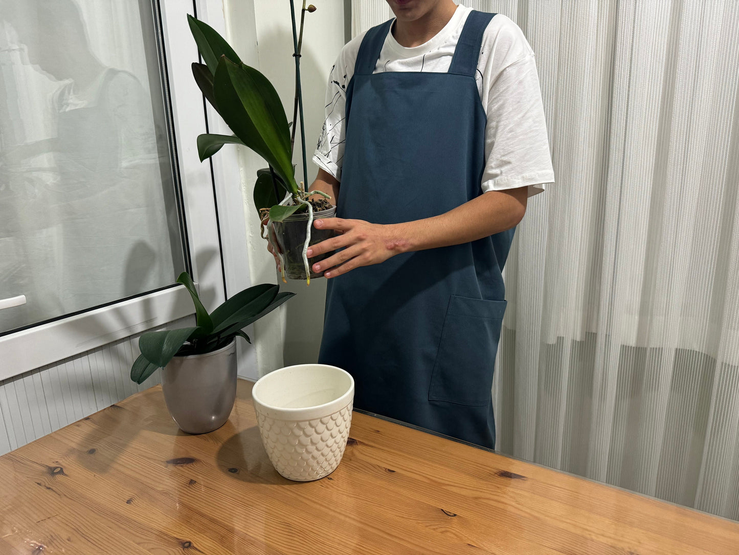 Cross Back Apron Sewing Pattern: Japanese Style Linen Apron (PDF)