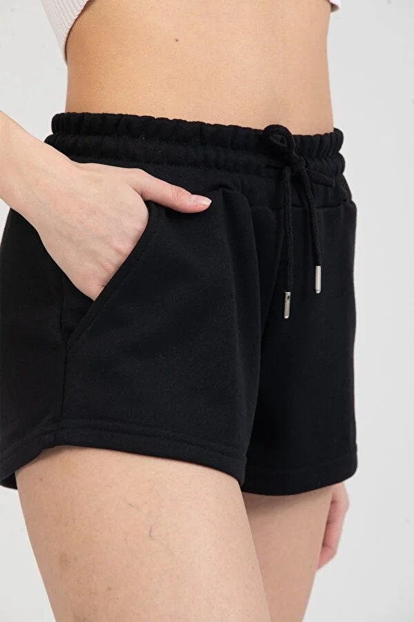 Women's Summer Shorts Sewing Pattern: Comfortable Casual Style (S-3XL) (PDF Pattern)