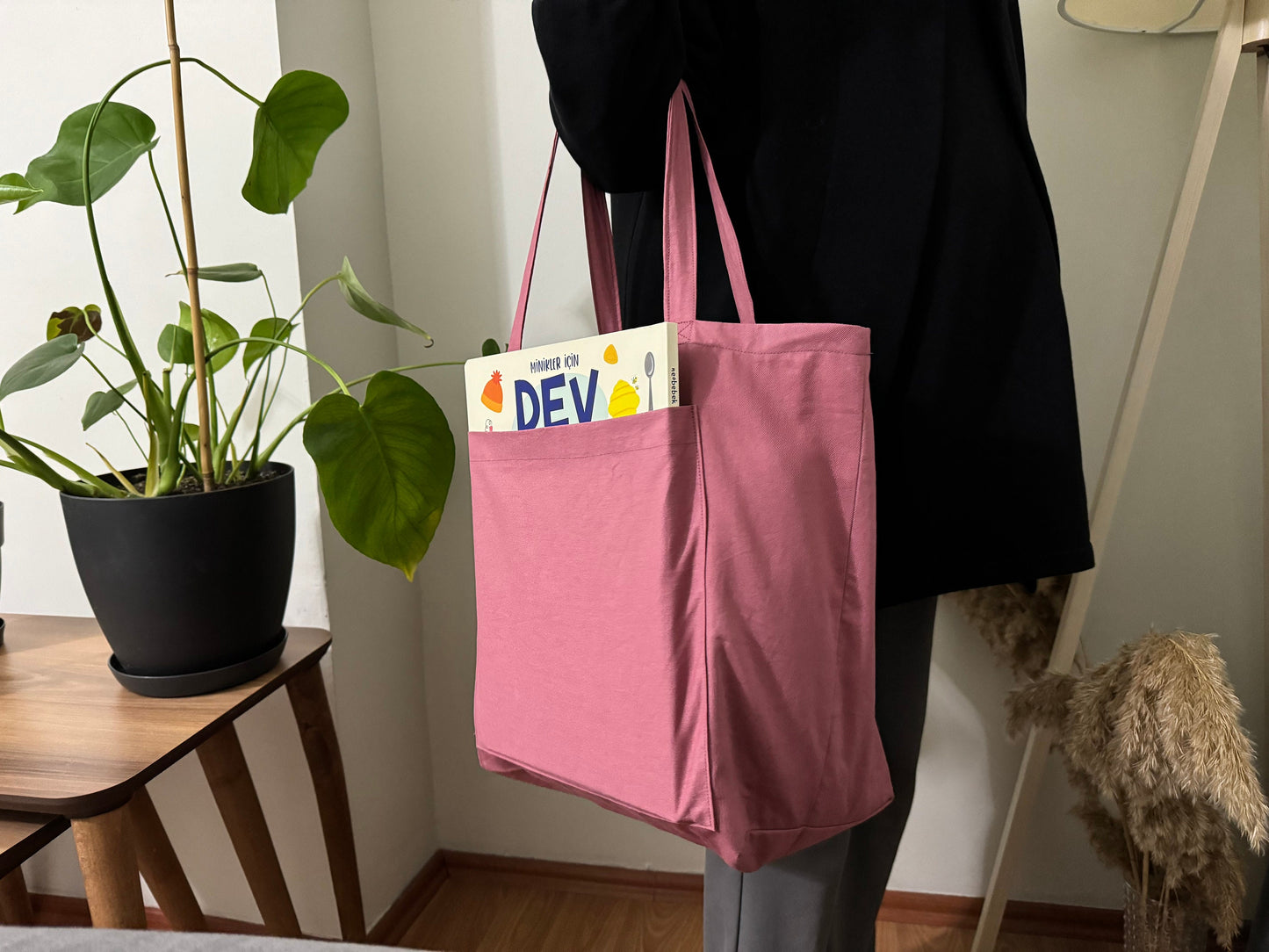 Large Canvas Tote Bag with Pockets: Easy Sewing Pattern (PDF)